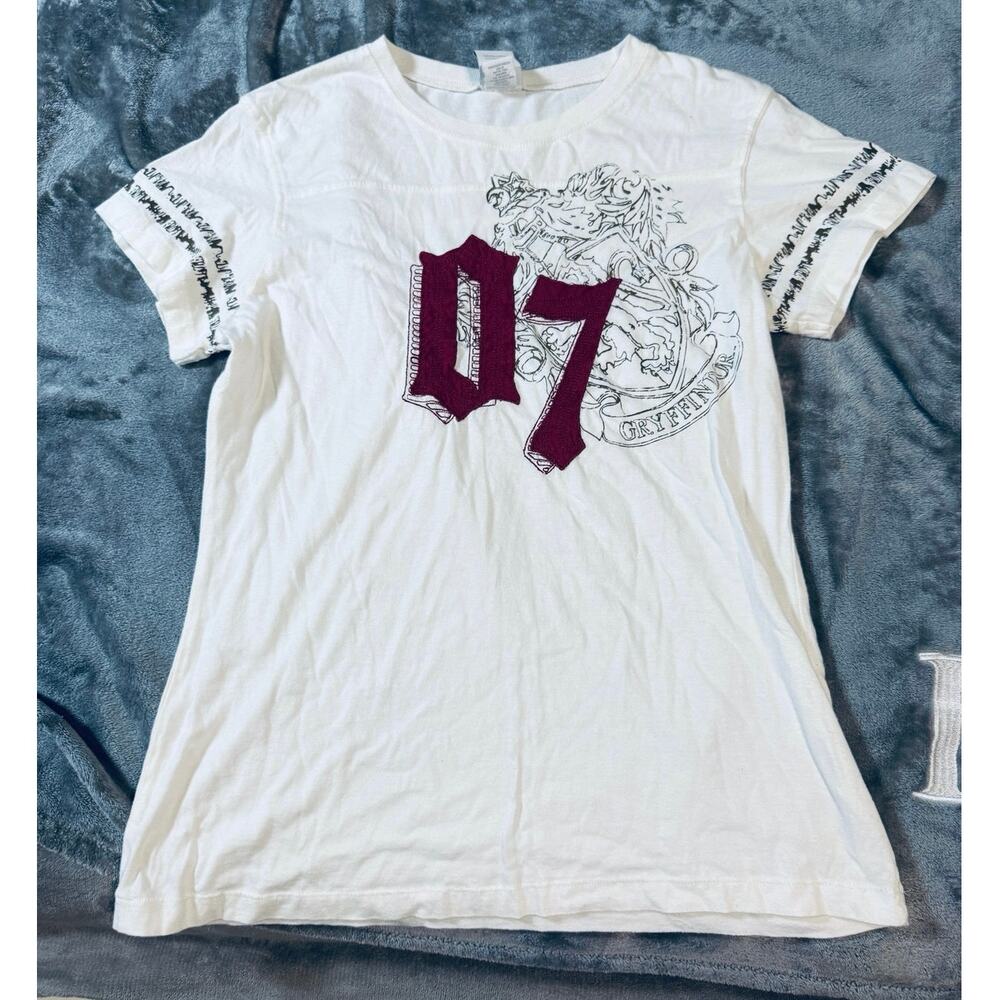 Harry Potter Universal Studios Gryffindor Causal Embroidered Tee Off White‎ XL